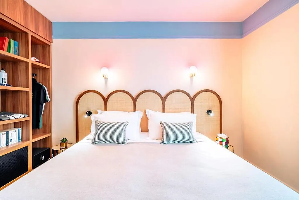Rockypop Marseille Hotel 4*,