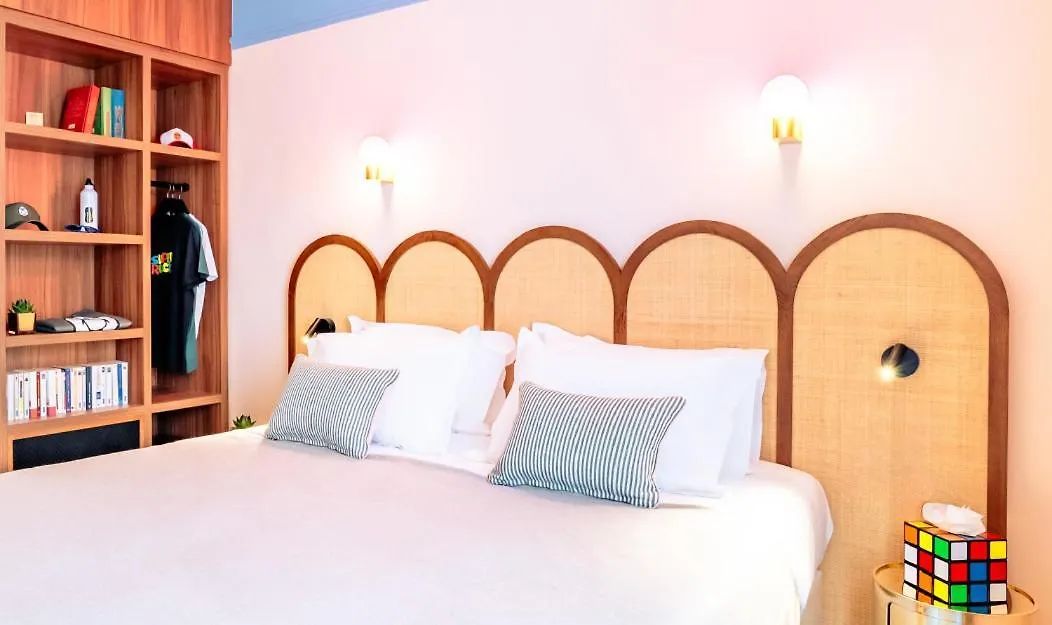 Rockypop Marseille Hotel