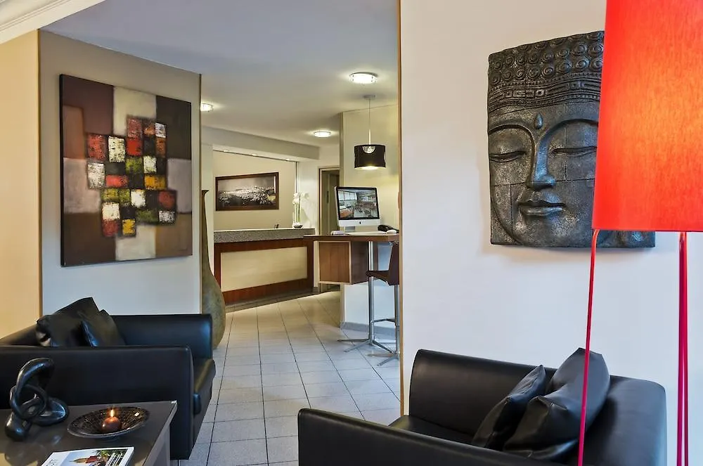 Rockypop Marseille Hotel 4*,