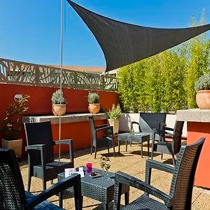 Rockypop Marseille Hotel